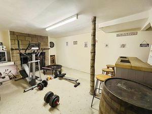 Photo 12- click for photo gallery